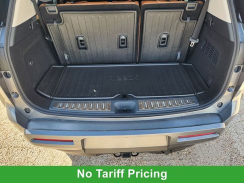 New 2026 Nissan Pathfinder Platinum image 23