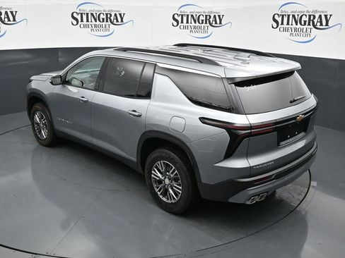 Used 2026 Chevrolet Traverse LT FWD image 13