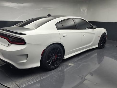 Used 2023 Dodge Charger Scat Pack w/ Dynamics Package image 8