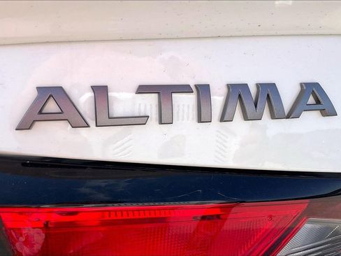 New 2025 Nissan Altima 2.5 SV w/ SV Special Edition Package image 37