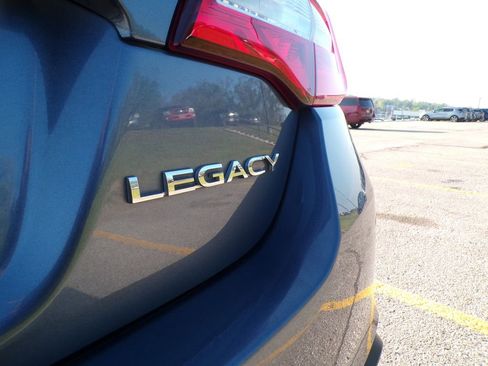 Used 2018 Subaru Legacy 2.5i Premium w/ Popular Package #1 AWD/4WD image 16