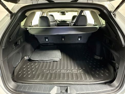 Used 2024 Subaru Outback Touring AWD/4WD image 27