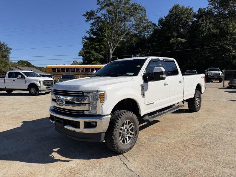 Used 2019 Ford F250 Lariat w/ Lariat Value Package AWD/4WD image 1