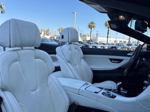 Used 2013 BMW M6 Convertible RWD image 31