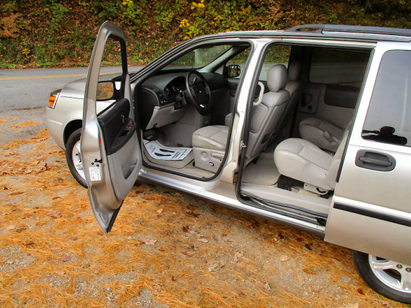 Used 2006 Chevrolet Uplander LS FWD image 11