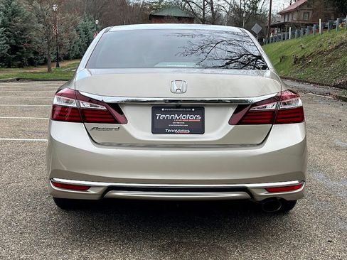Used 2016 Honda Accord LX image 22