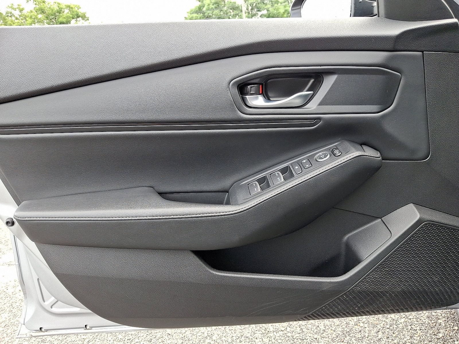 Used 2024 Honda Accord Sport image 12