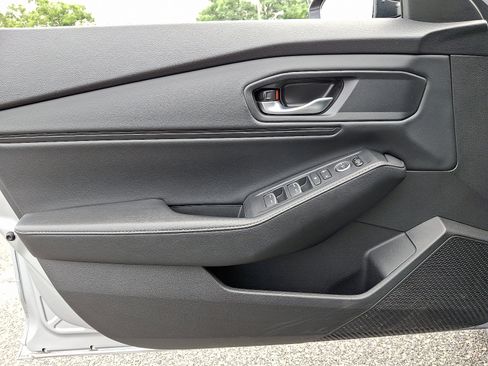 Used 2024 Honda Accord Sport image 12