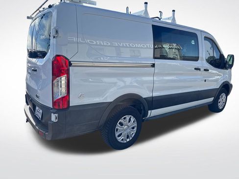 Used 2019 Ford Transit 250 130 Low Roof w/ Exterior Upgrade Package RWD image 9