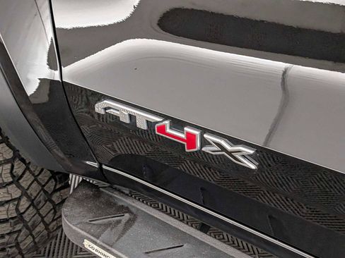 Certified 2024 GMC Canyon AT4X image 11