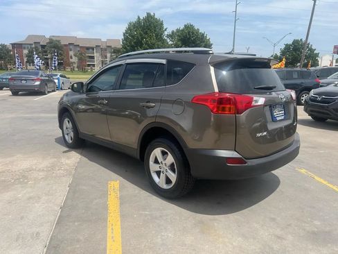 Used 2013 Toyota RAV4 XLE FWD image 6