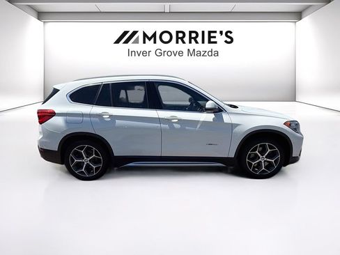 Used 2017 BMW X1 xDrive28i AWD/4WD image 4