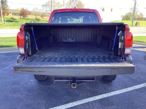 Used 2021 Toyota Tacoma SR image 10