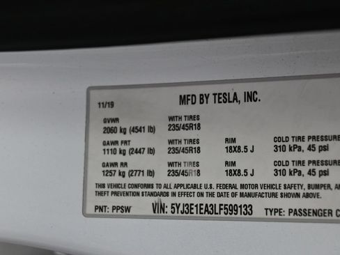 Used 2020 Tesla Model 3 Standard Range Plus RWD image 8