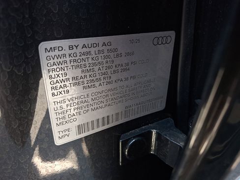 Used 2025 Audi Q5 Premium w/ Convenience Package AWD/4WD image 27