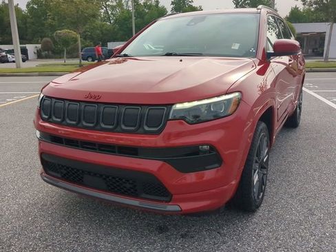 Used 2022 Jeep Compass Limited w/ (RED) Package image 8