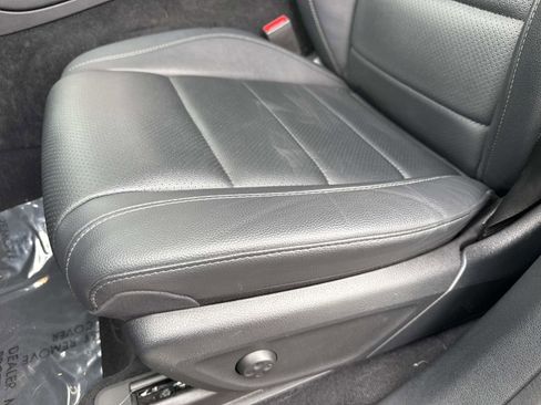 Used 2022 Mercedes-Benz GLE 350 4MATIC image 21