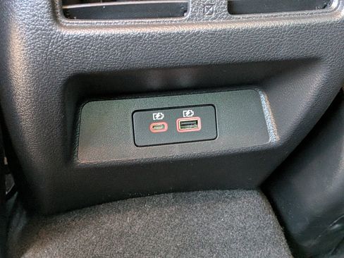 Used 2023 Nissan Altima 2.5 SL FWD image 14