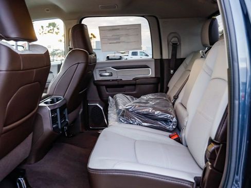 New 2026 RAM 3500 Laramie AWD/4WD image 22