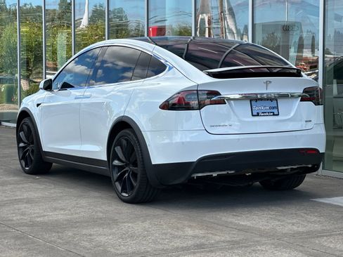 Used 2018 Tesla Model X 100D AWD/4WD image 5