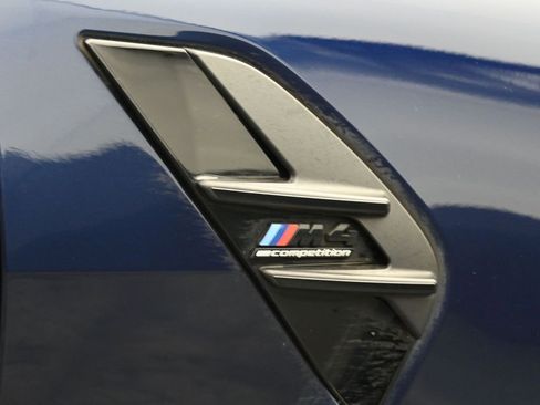 Used 2022 BMW M4 xDrive Competition image 10