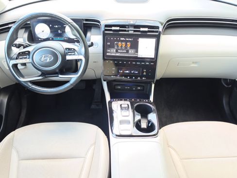 Used 2022 Hyundai Tucson Limited w/ Cargo Package AWD/4WD image 7