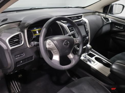 Used 2018 Nissan Murano SV AWD/4WD image 16