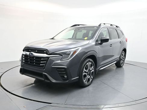 Used 2024 Subaru Ascent Limited w/ Technology Package AWD/4WD image 3