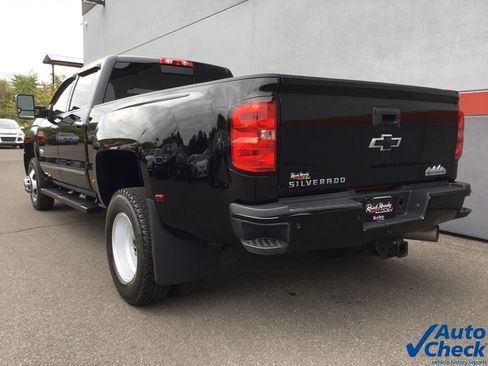 Used 2016 Chevrolet Silverado 3500 High Country w/ Duramax Plus Package image 8