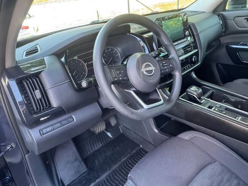 Used 2022 Nissan Pathfinder S FWD image 14