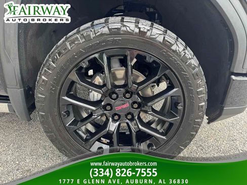 Used 2023 GMC Sierra 1500 Denali AWD/4WD image 36