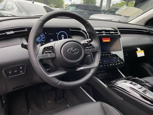 Used 2024 Hyundai Tucson Limited image 10