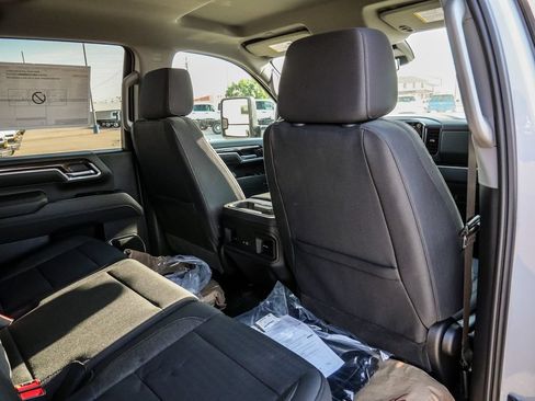 New 2026 Chevrolet Silverado 3500 LT w/ Convenience Package AWD/4WD image 17