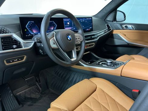 Certified 2025 BMW X7 xDrive40i w/ Premium Package AWD/4WD image 21