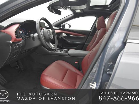 Certified 2025 MAZDA MAZDA3 Hatchback w/Premium Plus Pkg AWD/4WD image 24