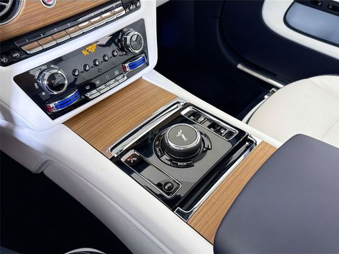Used 2024 Rolls-Royce Spectre w/ Spectre Launch Package AWD/4WD image 21