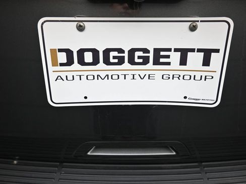 Used 2020 Ford Expedition XLT w/ Equipment Group 202A RWD image 2