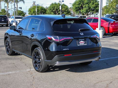 Used 2024 Honda HR-V Sport image 8