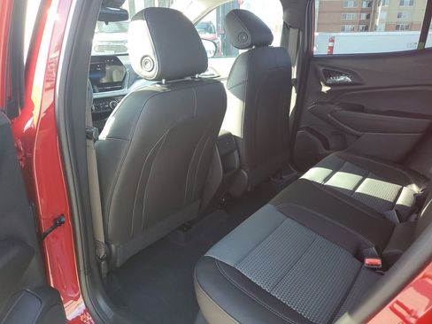 New 2026 Chevrolet Trax LT image 14