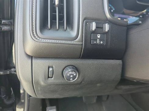 Used 2019 GMC Canyon Denali RWD image 15