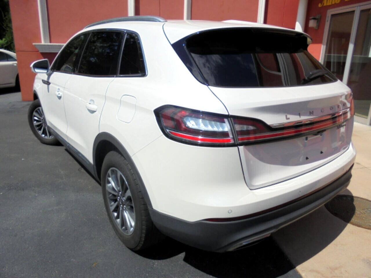 Used 2019 Lincoln Nautilus Select AWD/4WD image 20