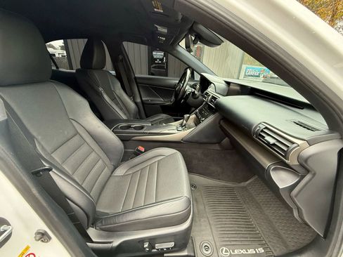 Used 2018 Lexus IS 350 F Sport w/ F Sport Package image 12