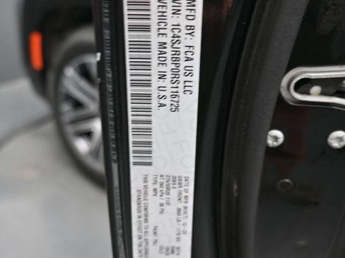 Used 2024 Jeep Wagoneer L Series II RWD image 17