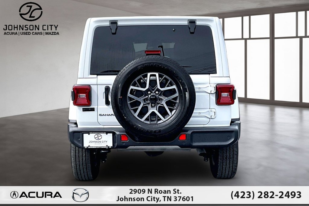 Used 2026 Jeep Wrangler Unlimited Sahara AWD/4WD image 4