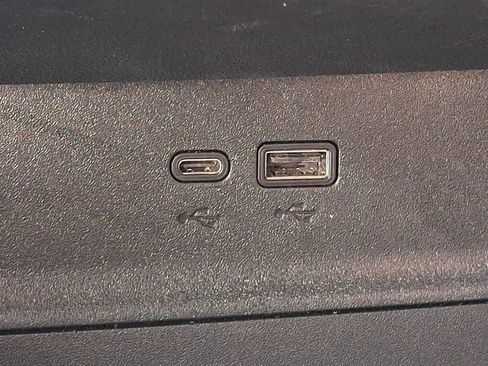 Used 2025 Chevrolet Equinox LT AWD/4WD image 25