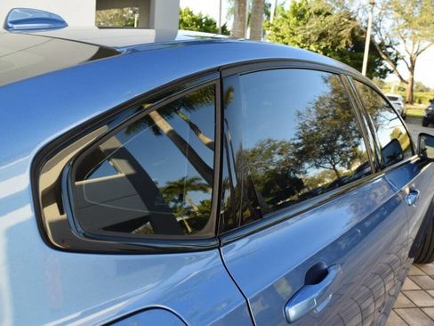 Used 2020 Volvo S90 T6 R-Design image 30