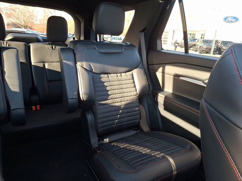 New 2026 Ford Explorer ST-Line AWD/4WD image 21