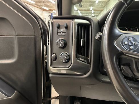 Used 2015 Chevrolet Silverado 2500 LT AWD/4WD image 16