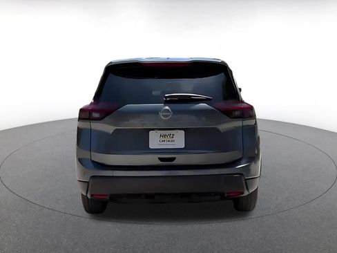 Used 2025 Nissan Rogue SV FWD image 11