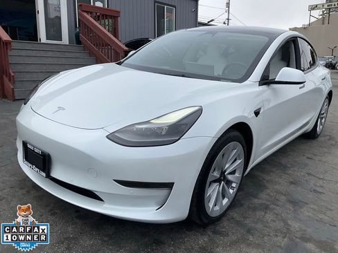 Used 2022 Tesla Model 3 Standard Range RWD image 90